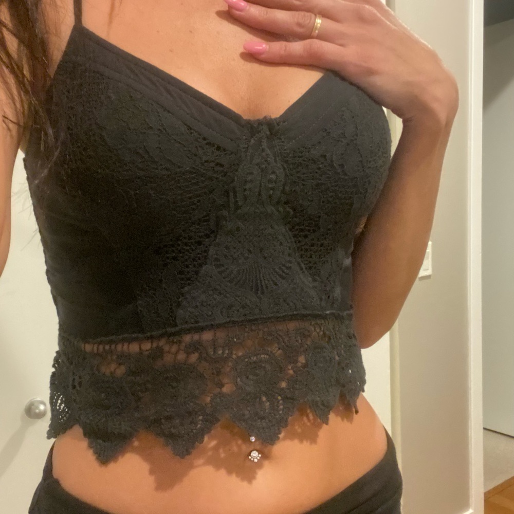 XHILARATION 🖤 Lace crop top 🔥
